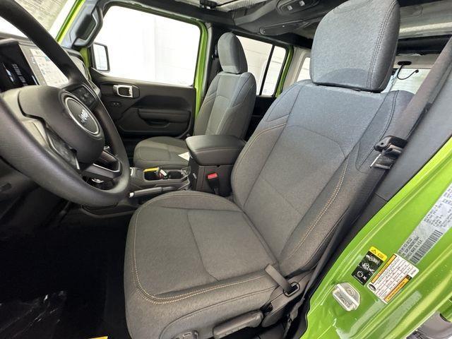 new 2025 Jeep Wrangler car, priced at $41,234