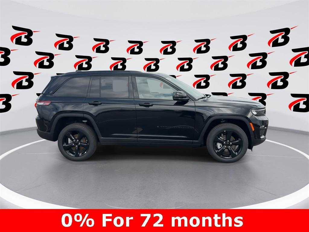new 2025 Jeep Grand Cherokee car, priced at $49,044