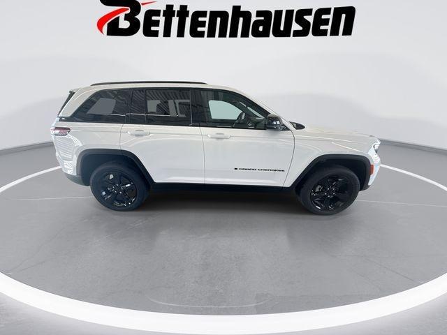 new 2025 Jeep Grand Cherokee car, priced at $41,580