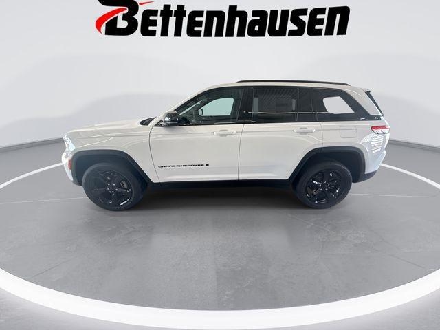 new 2025 Jeep Grand Cherokee car, priced at $41,580