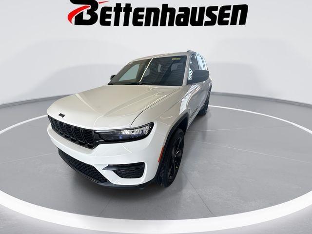 new 2025 Jeep Grand Cherokee car, priced at $41,580