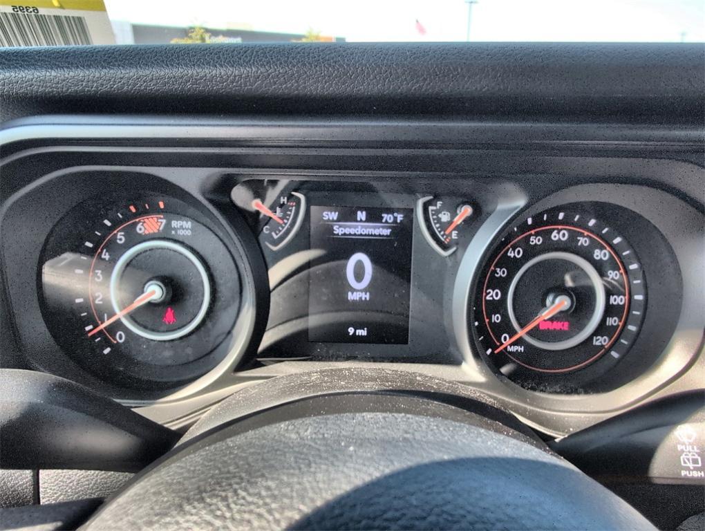 new 2025 Jeep Wrangler car, priced at $31,374