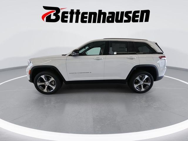 new 2025 Jeep Grand Cherokee car, priced at $45,040