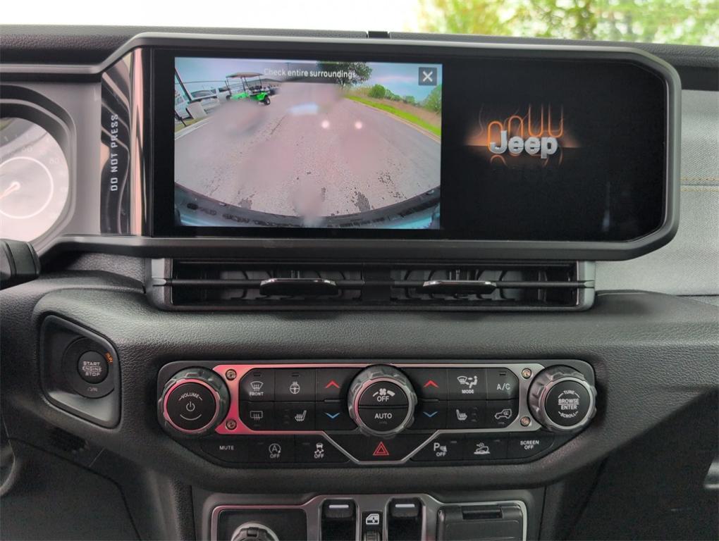 new 2025 Jeep Wrangler car, priced at $45,980