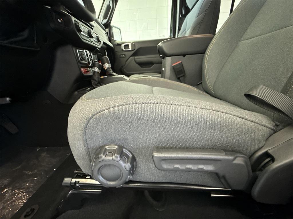 new 2025 Jeep Wrangler car, priced at $50,770