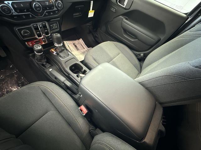 new 2025 Jeep Wrangler car, priced at $51,907
