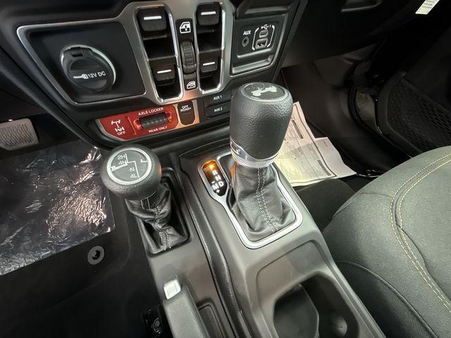new 2025 Jeep Wrangler car, priced at $51,907