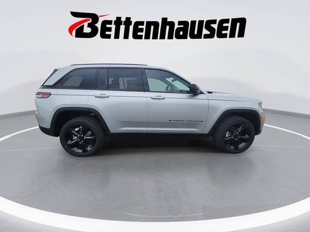 new 2024 Jeep Grand Cherokee car, priced at $39,175