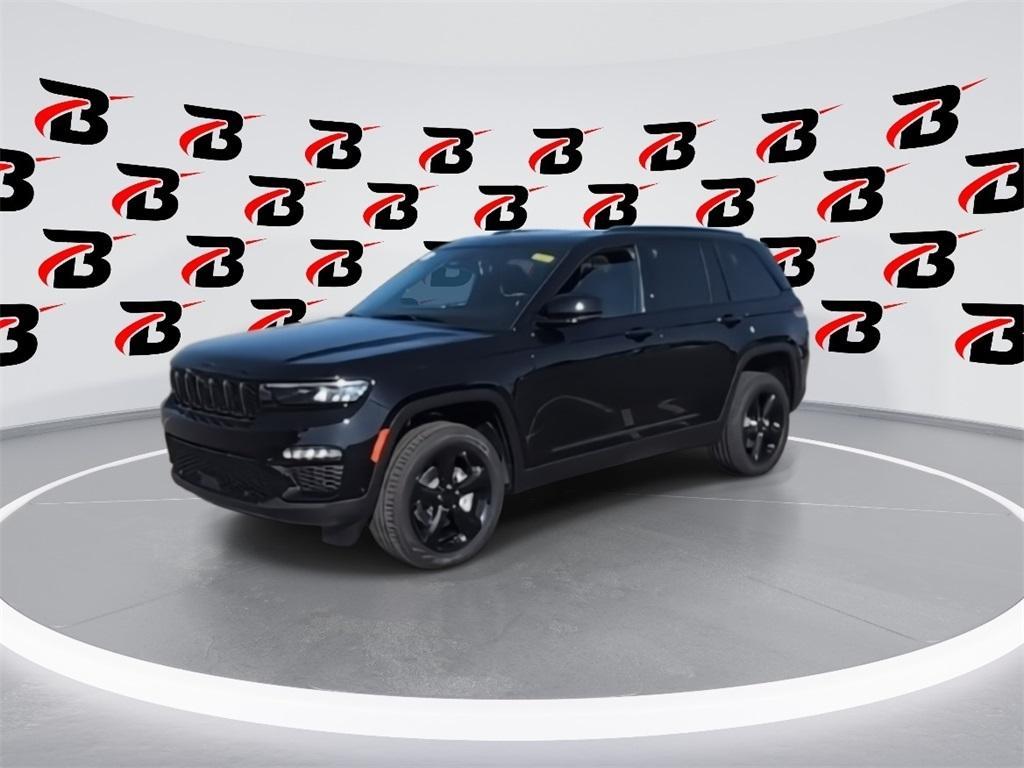 new 2025 Jeep Grand Cherokee car, priced at $49,149