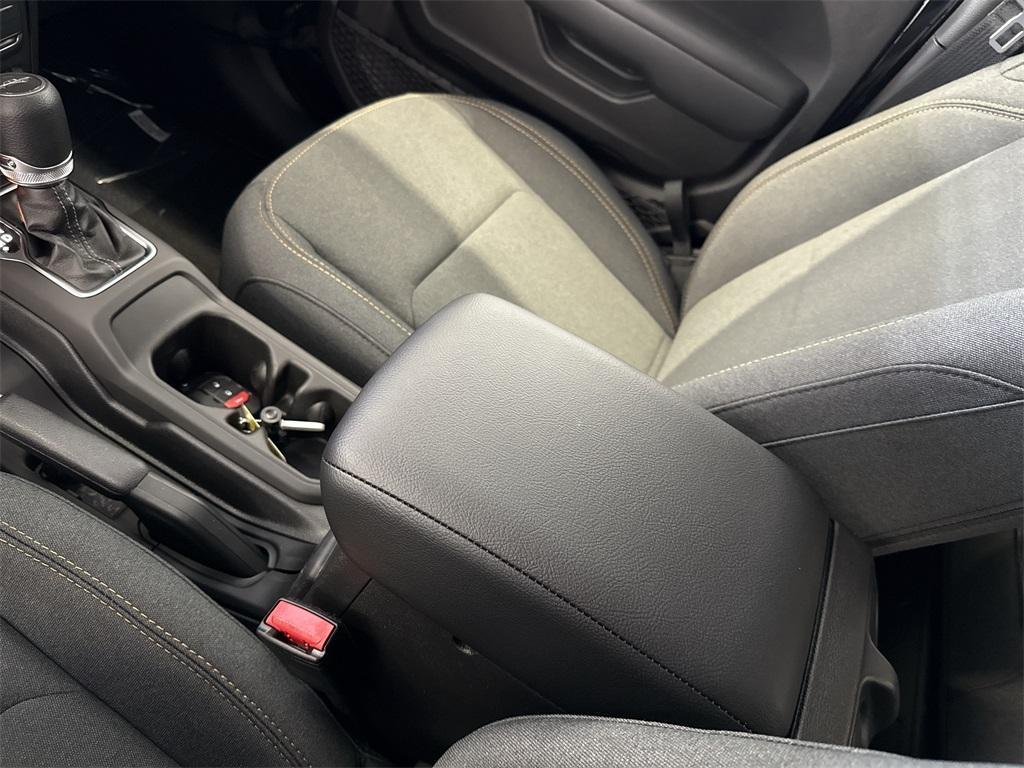 new 2025 Jeep Gladiator car, priced at $41,900