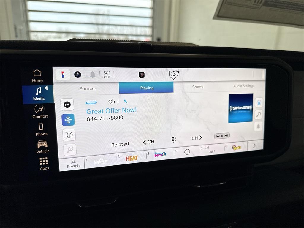 new 2025 Jeep Gladiator car, priced at $41,900