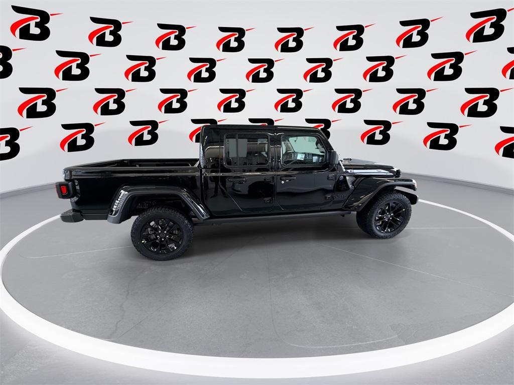 new 2025 Jeep Gladiator car, priced at $41,900