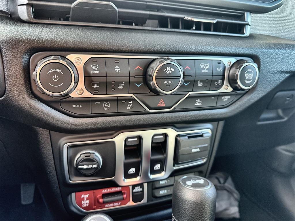 new 2026 Jeep Wrangler car, priced at $47,038