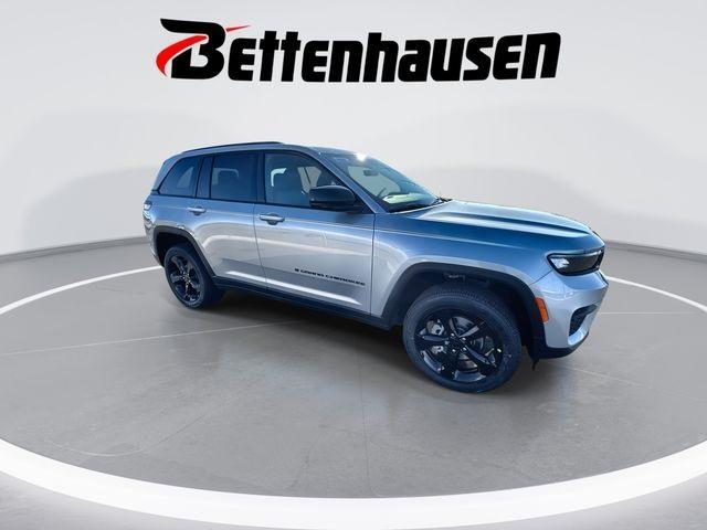 new 2025 Jeep Grand Cherokee car, priced at $45,193