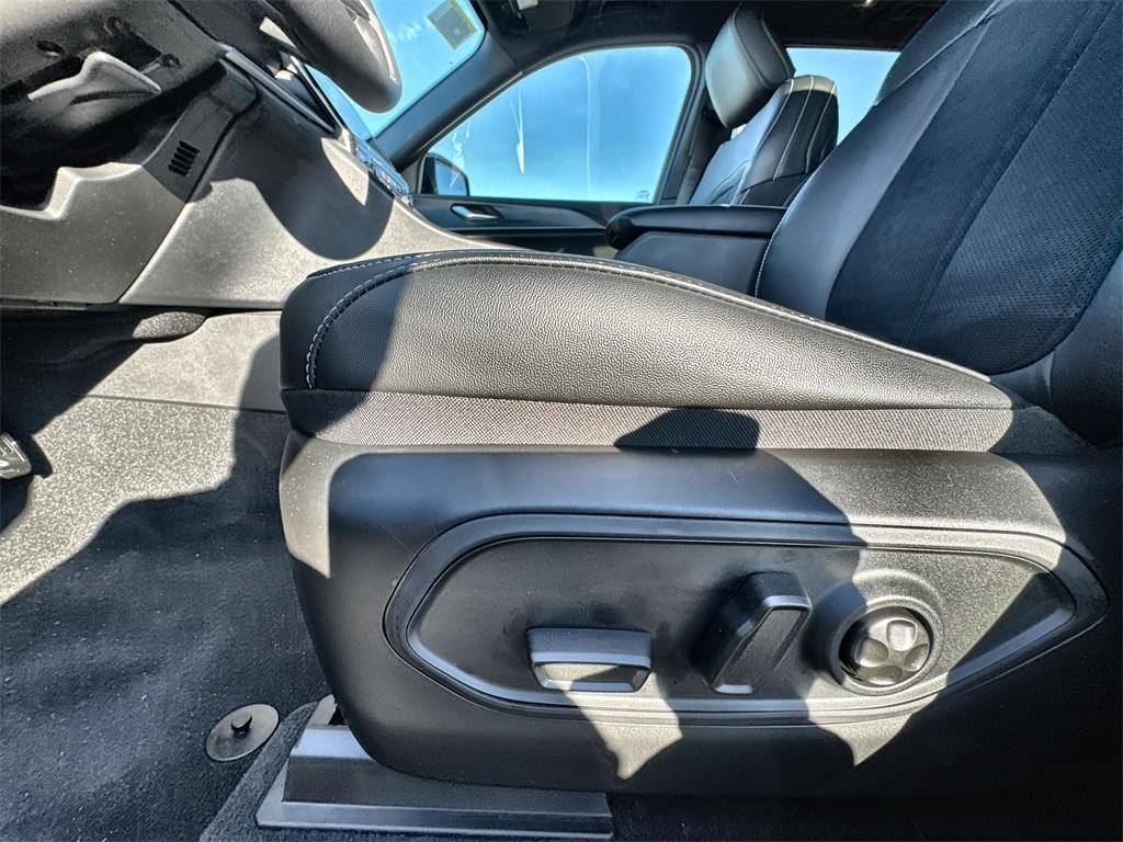 new 2025 Jeep Grand Cherokee car, priced at $41,675