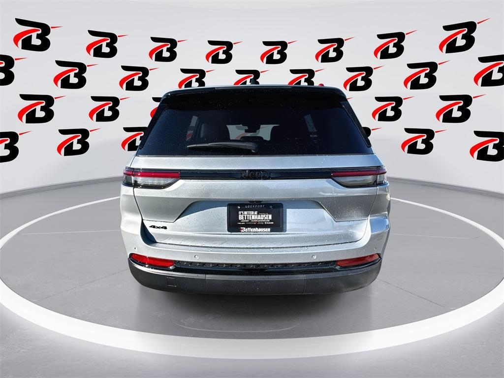 new 2025 Jeep Grand Cherokee car, priced at $41,675