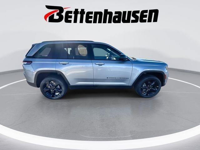 new 2025 Jeep Grand Cherokee car, priced at $45,193