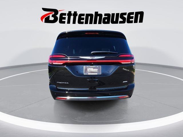 new 2025 Chrysler Pacifica car, priced at $46,407