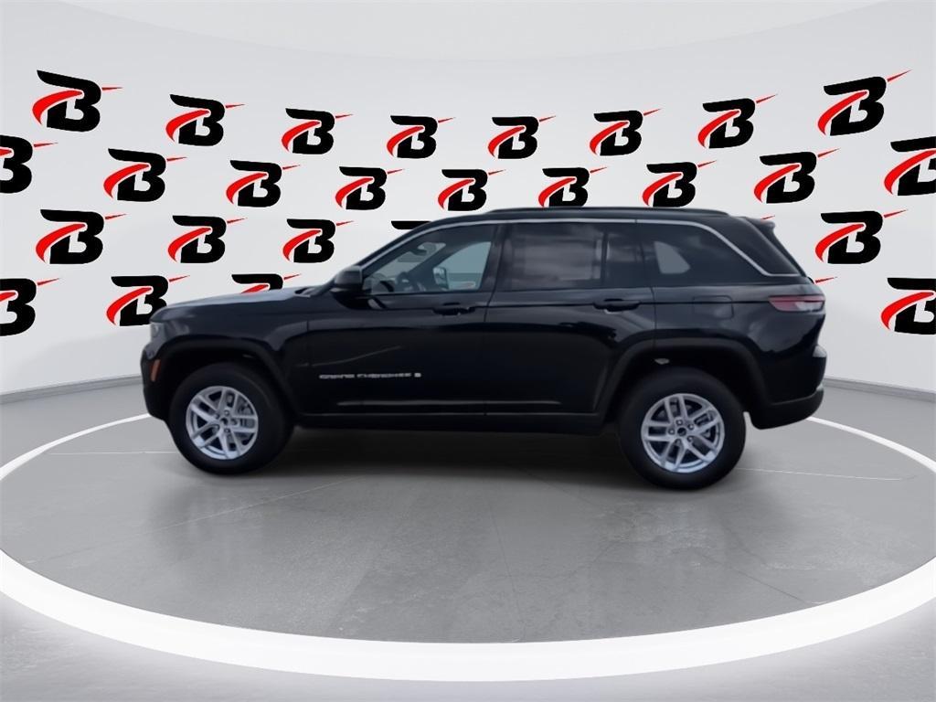 new 2025 Jeep Grand Cherokee car, priced at $34,996