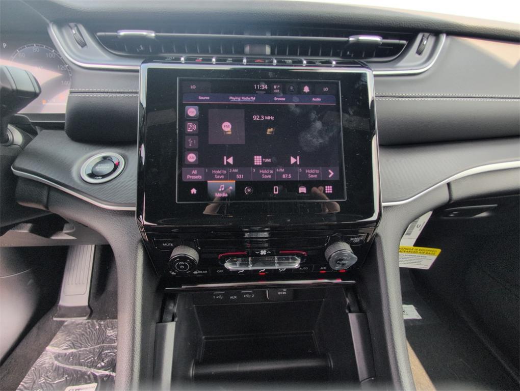 new 2025 Jeep Grand Cherokee car, priced at $34,996