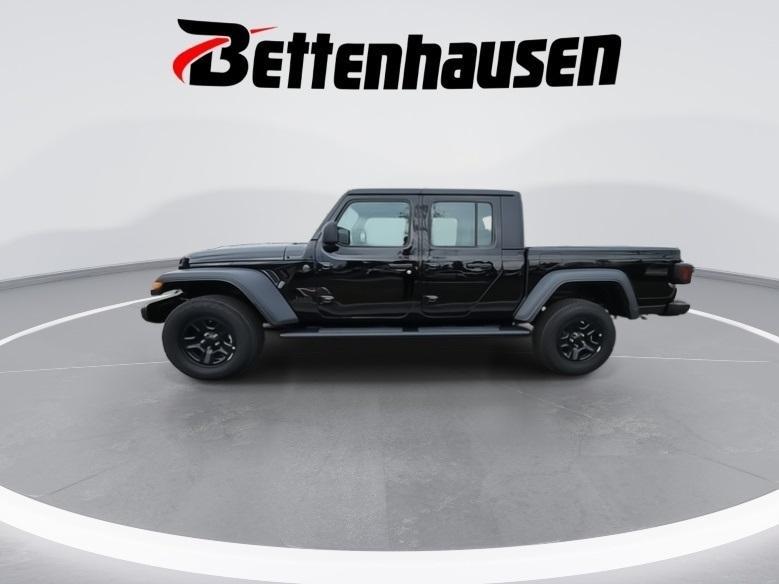 new 2024 Jeep Gladiator car, priced at $37,220