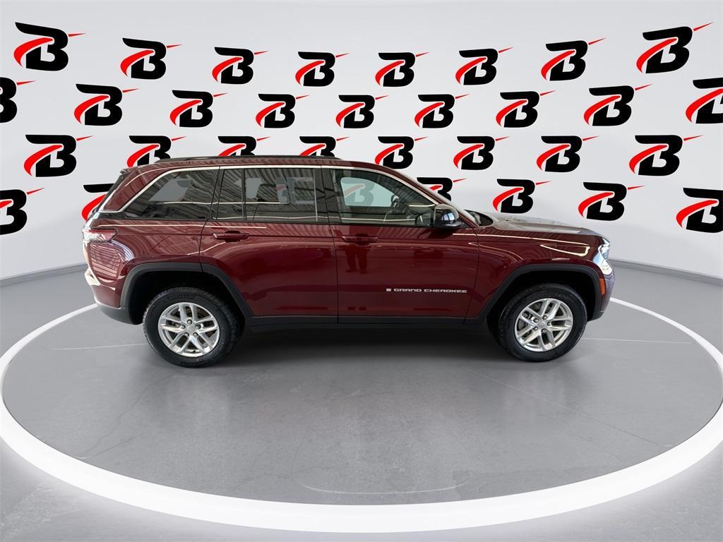 new 2025 Jeep Grand Cherokee car, priced at $37,470
