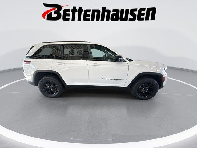 new 2025 Jeep Grand Cherokee car, priced at $38,435
