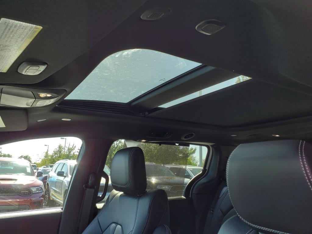 new 2025 Chrysler Pacifica car, priced at $46,059