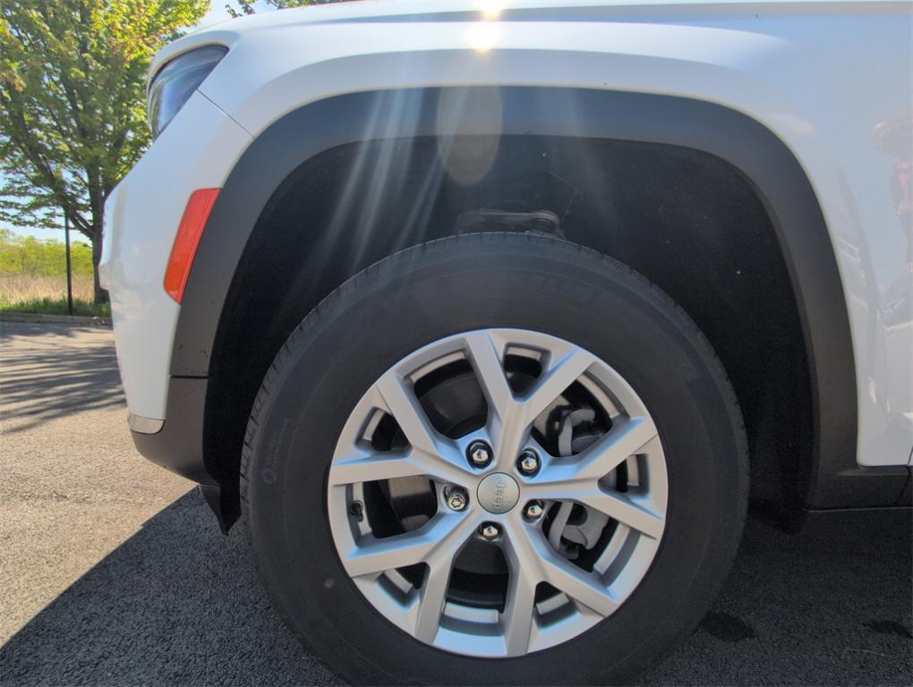 used 2022 Jeep Grand Cherokee L car, priced at $31,990