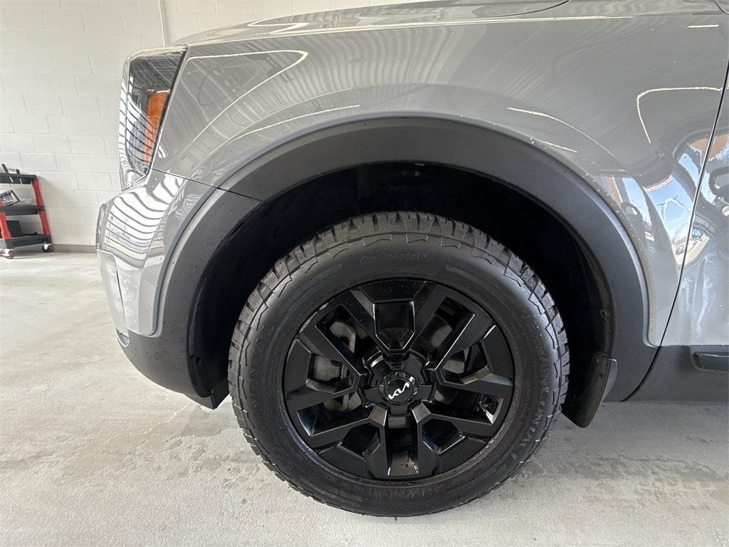 used 2024 Kia Telluride car, priced at $44,290