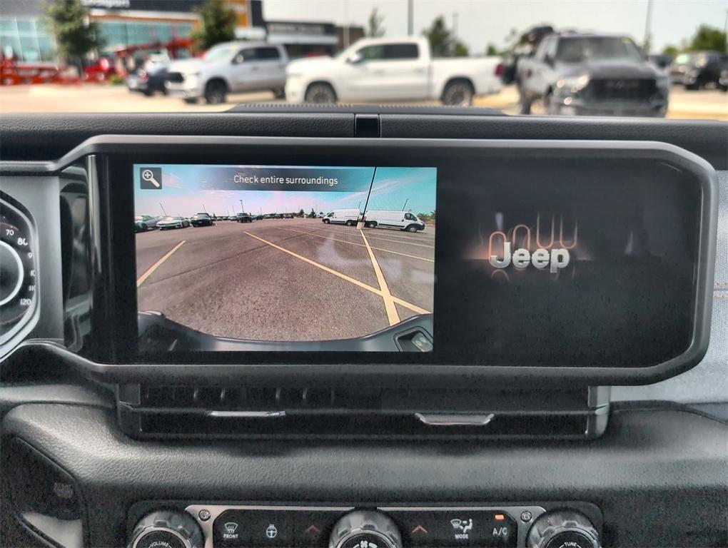 new 2025 Jeep Gladiator car, priced at $44,480