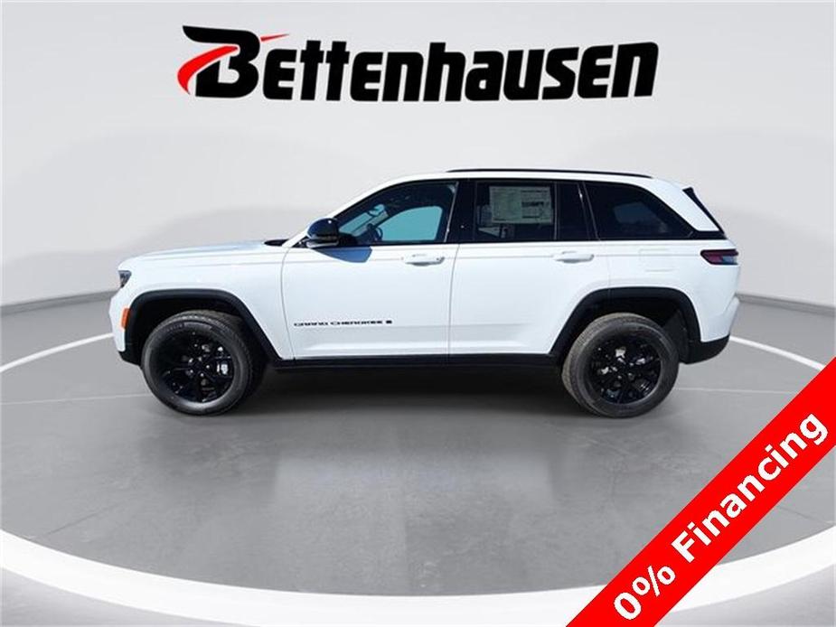 new 2024 Jeep Grand Cherokee car, priced at $38,499