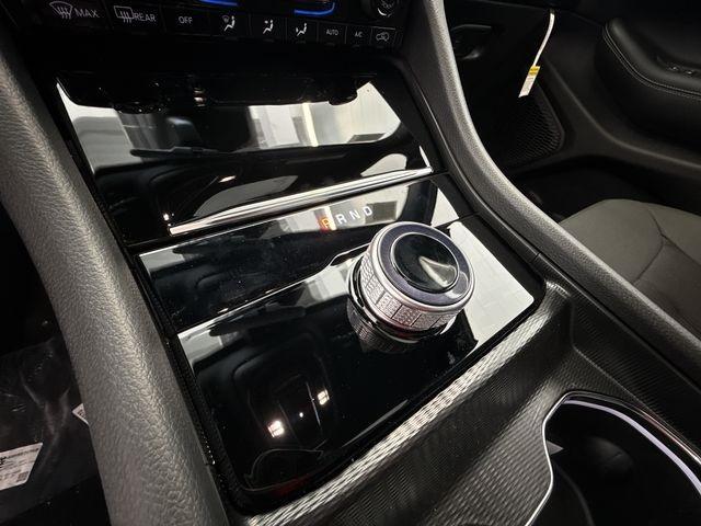 new 2025 Jeep Grand Cherokee L car, priced at $38,675