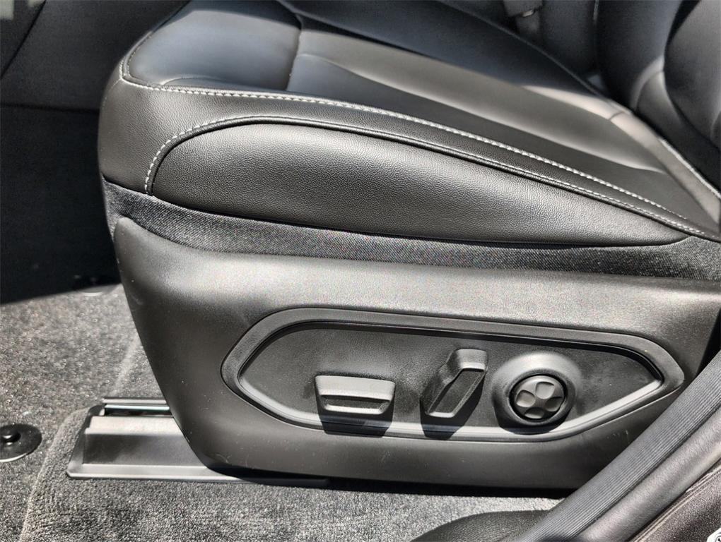 new 2025 Jeep Grand Cherokee L car, priced at $46,711