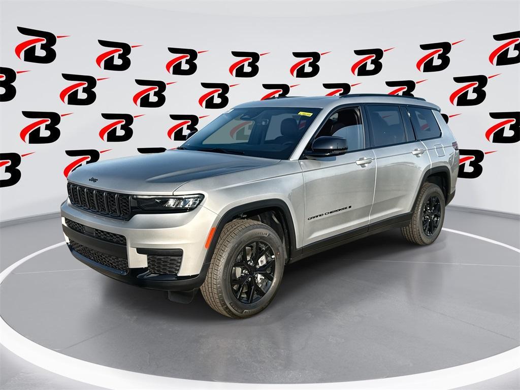 new 2025 Jeep Grand Cherokee L car, priced at $42,059
