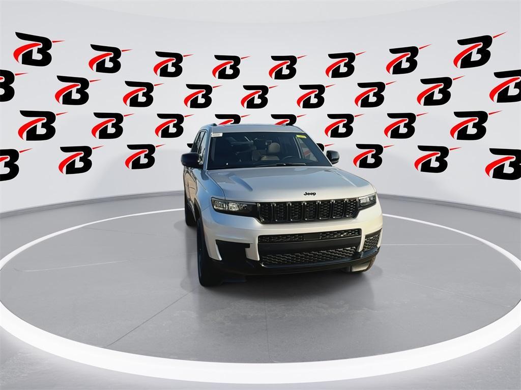 new 2025 Jeep Grand Cherokee L car, priced at $42,059