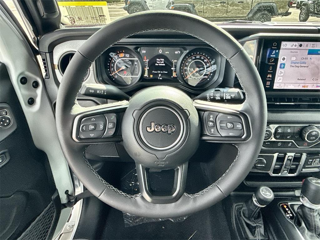 new 2025 Jeep Wrangler car, priced at $43,358