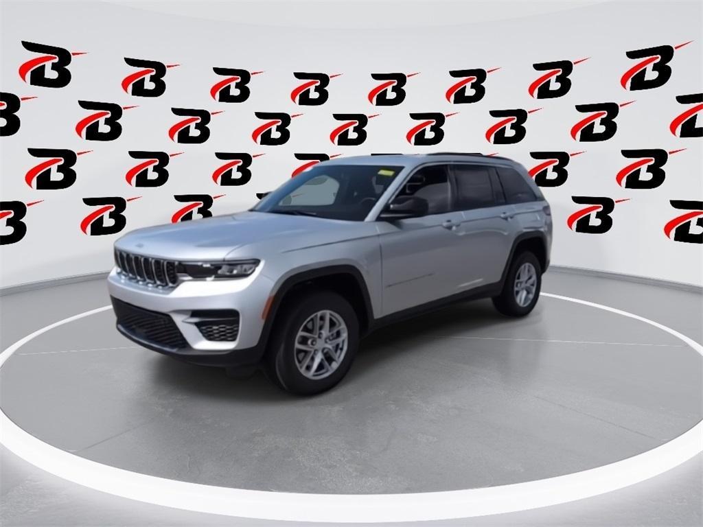 new 2025 Jeep Grand Cherokee car, priced at $36,496