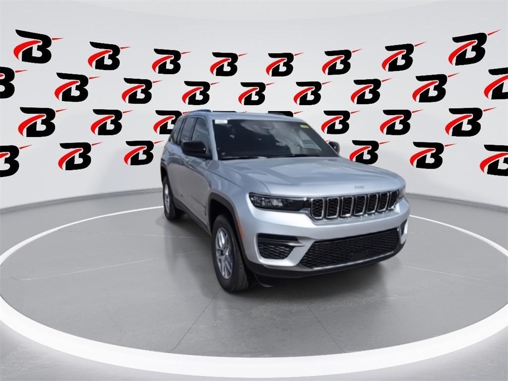 new 2025 Jeep Grand Cherokee car, priced at $36,496