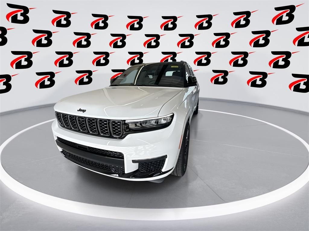 new 2025 Jeep Grand Cherokee L car, priced at $56,426