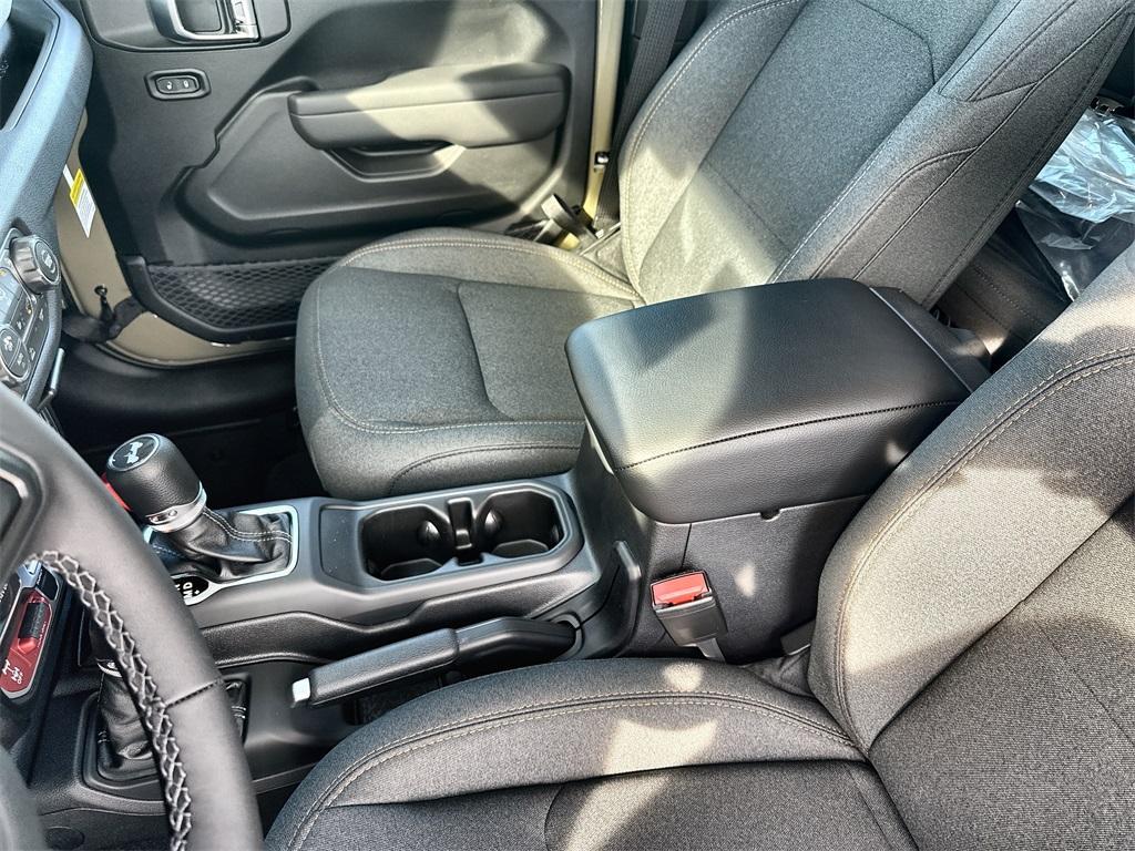 new 2026 Jeep Wrangler car, priced at $47,038