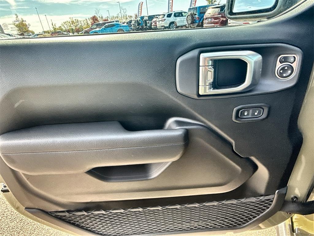 new 2026 Jeep Wrangler car, priced at $47,038