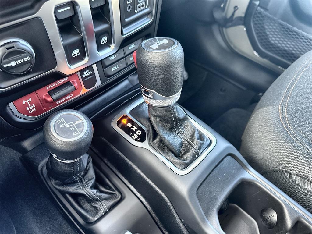 new 2026 Jeep Wrangler car, priced at $47,038