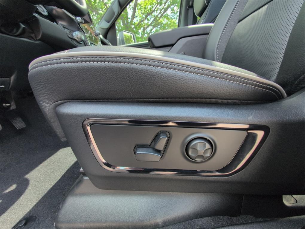 new 2025 Ram 1500 car, priced at $70,888