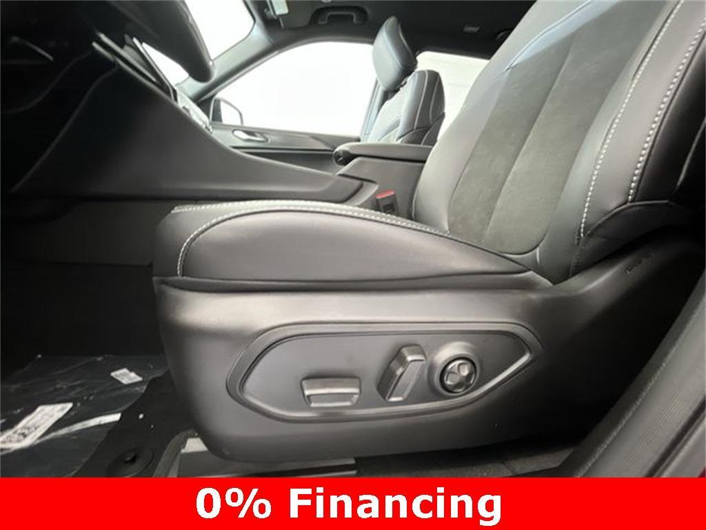 new 2025 Jeep Grand Cherokee L car, priced at $39,951