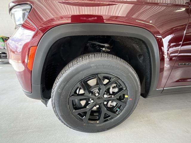 new 2025 Jeep Grand Cherokee L car, priced at $41,730