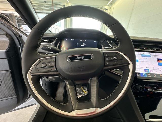 new 2025 Jeep Grand Cherokee car, priced at $45,535
