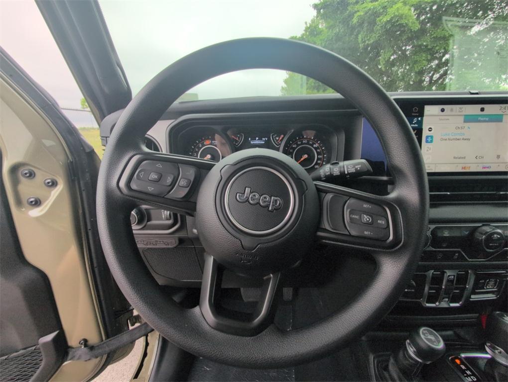 new 2025 Jeep Wrangler car, priced at $36,632