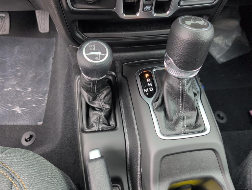 new 2025 Jeep Wrangler car, priced at $36,632