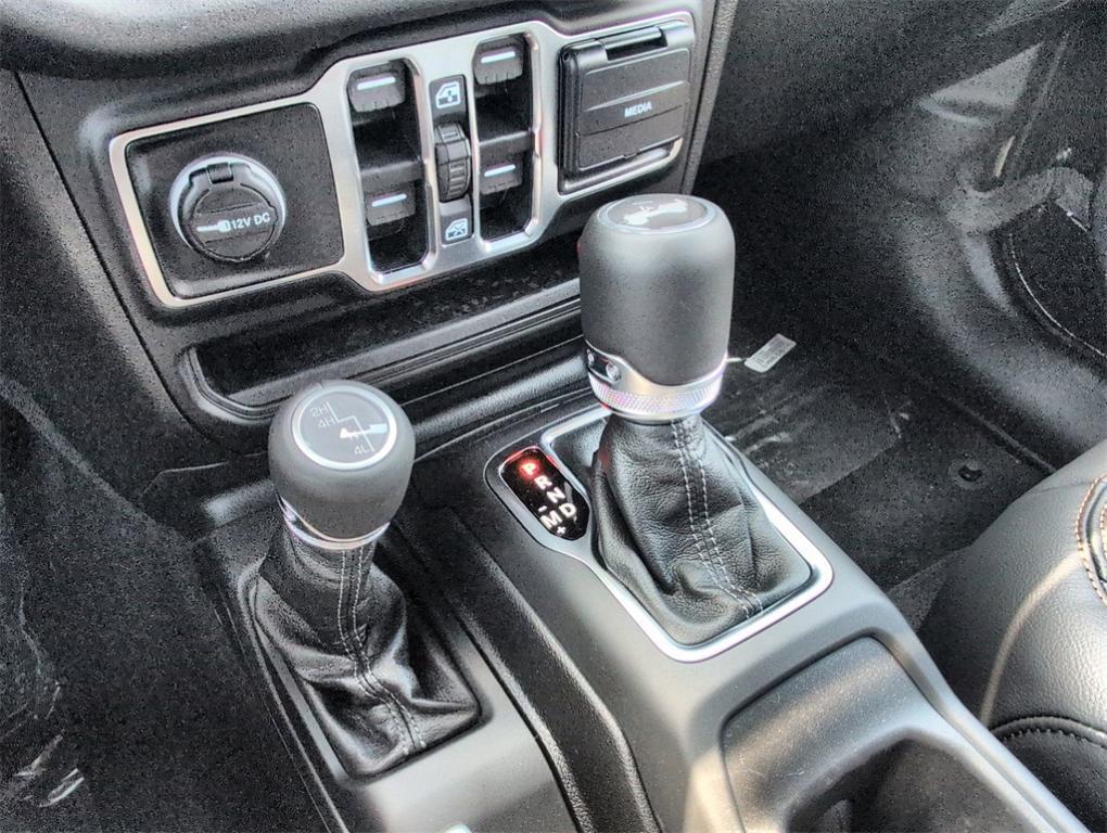 new 2025 Jeep Wrangler car, priced at $49,523